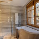 027 Chalet Kemaura Zermatt Village View West Bedroom Bathroom