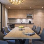 006-Zermatt-Kern-Peak-2-Bedroom-Apartment-Dining-and-Kitchen