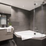 011-Zermatt-Kern-Peak-2-Bedroom-Apartment-Bedroom-Bathroom